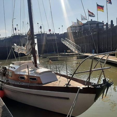 Cosy Sailingboat In Vlissingen Hotel Esterno foto